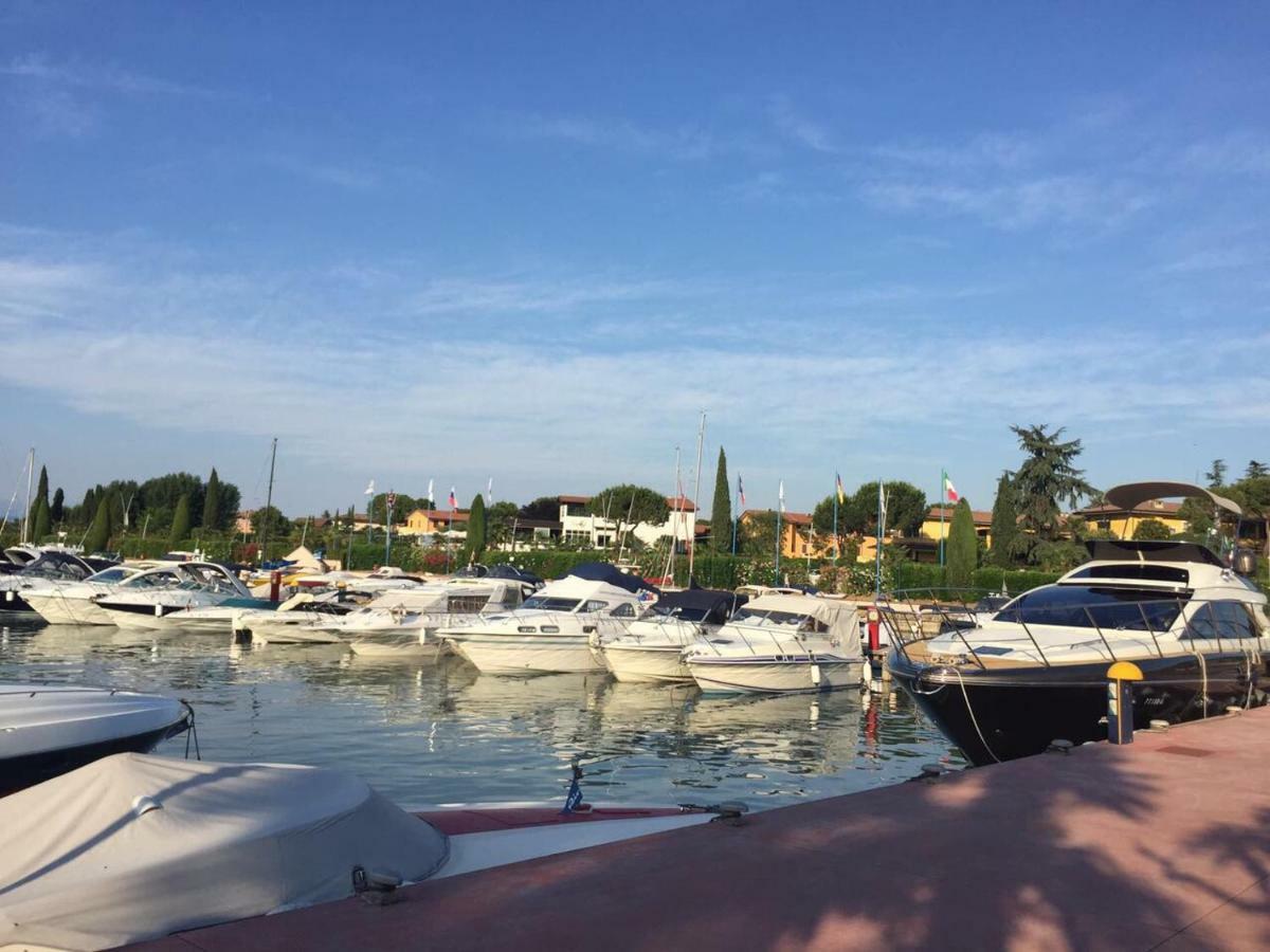 De Luxe Apartments Eden Sirmione Eksteriør billede